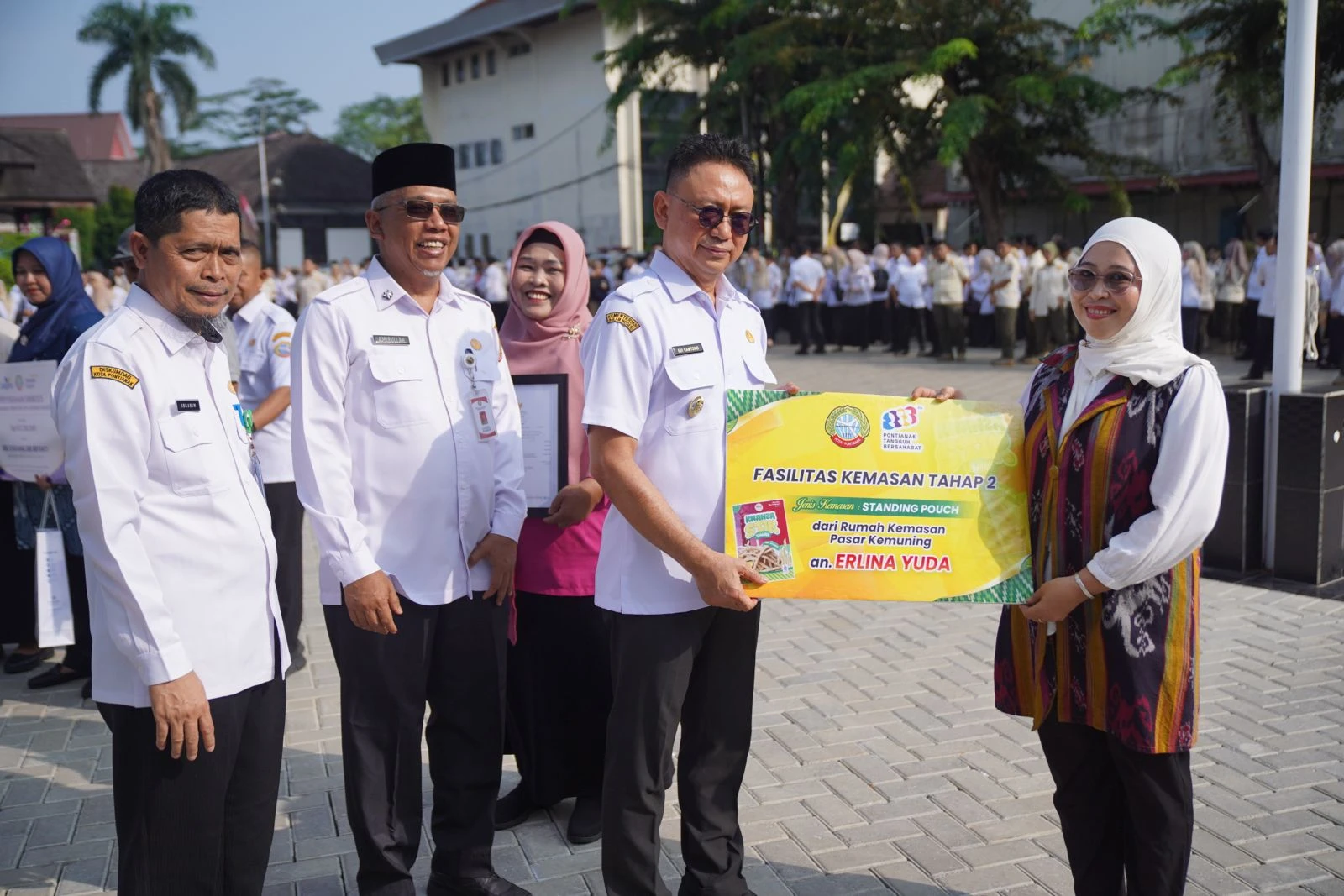 Pemkot Perkuat UMKM, 78 Usaha Terima Sertifikat Halal dan 11 Difasilitasi Kemasan